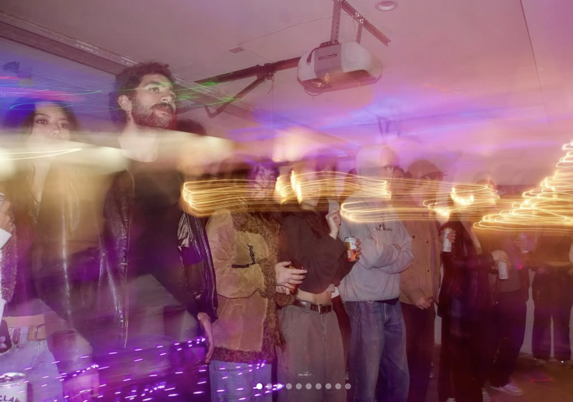 840 West - Long exposure crowd shot at garage show