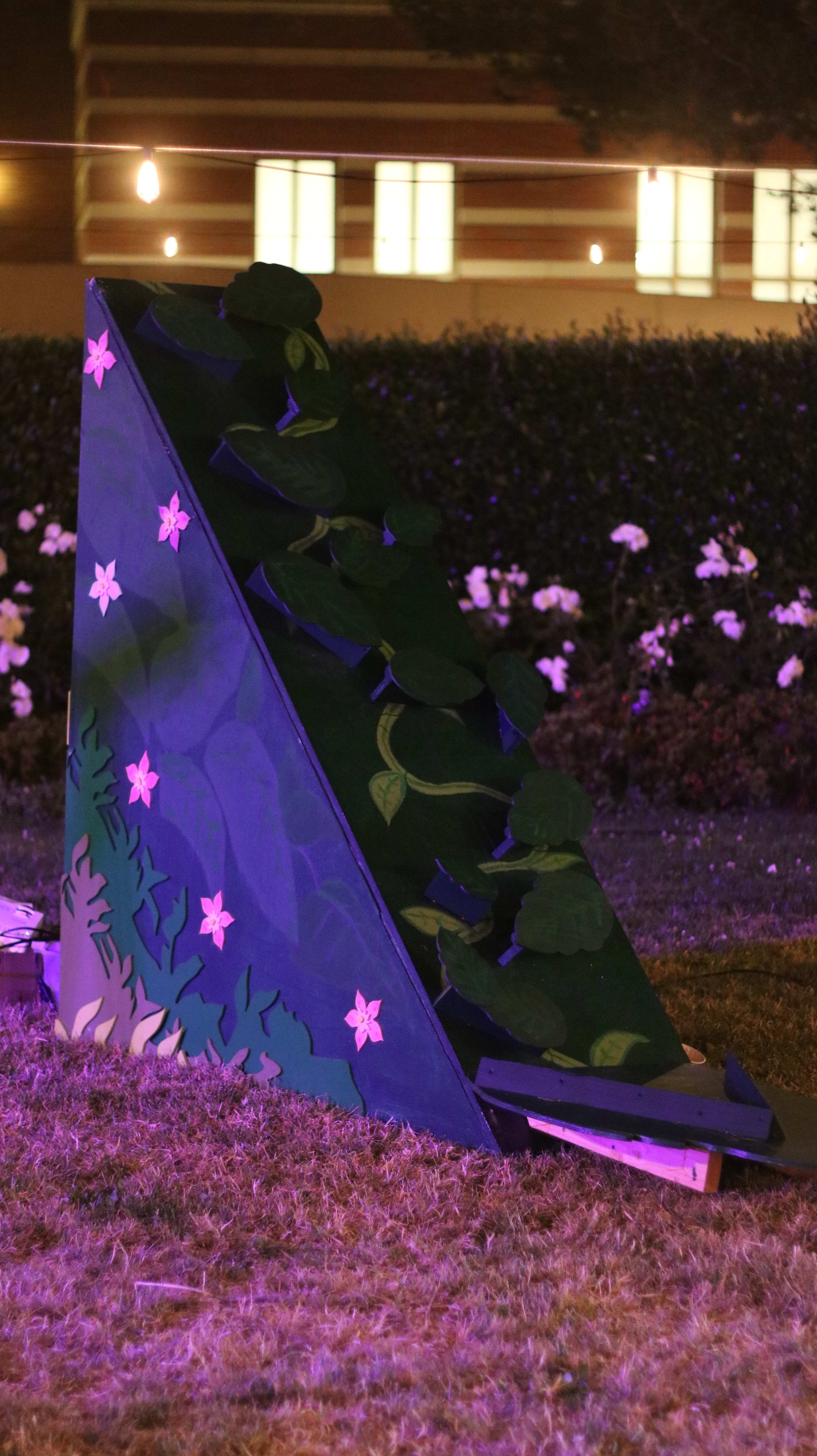 Fairy Fairways - Purple ramp with pink flowers and climbing vines