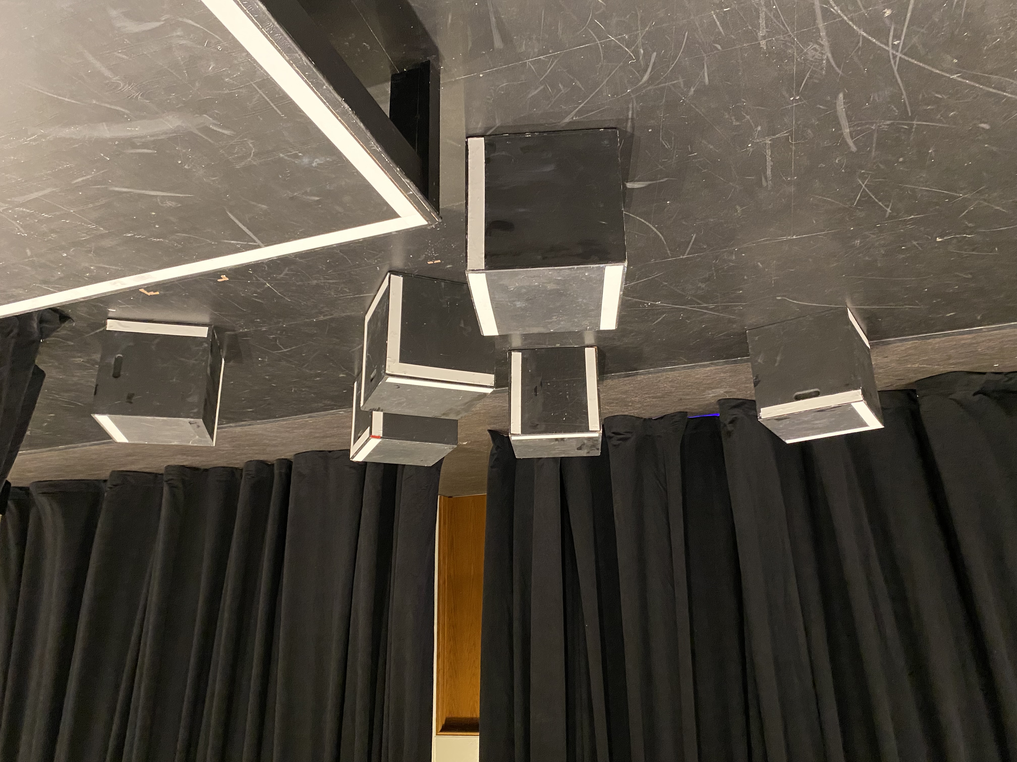 Curious Incident - Scenic cubes detail